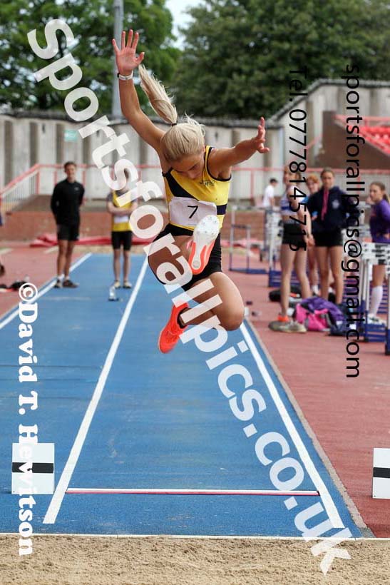 Long jump, 2021 Northumberland, Durham and Cleveland Schools. Photo: David T. Hewitson/Sports for All Pics